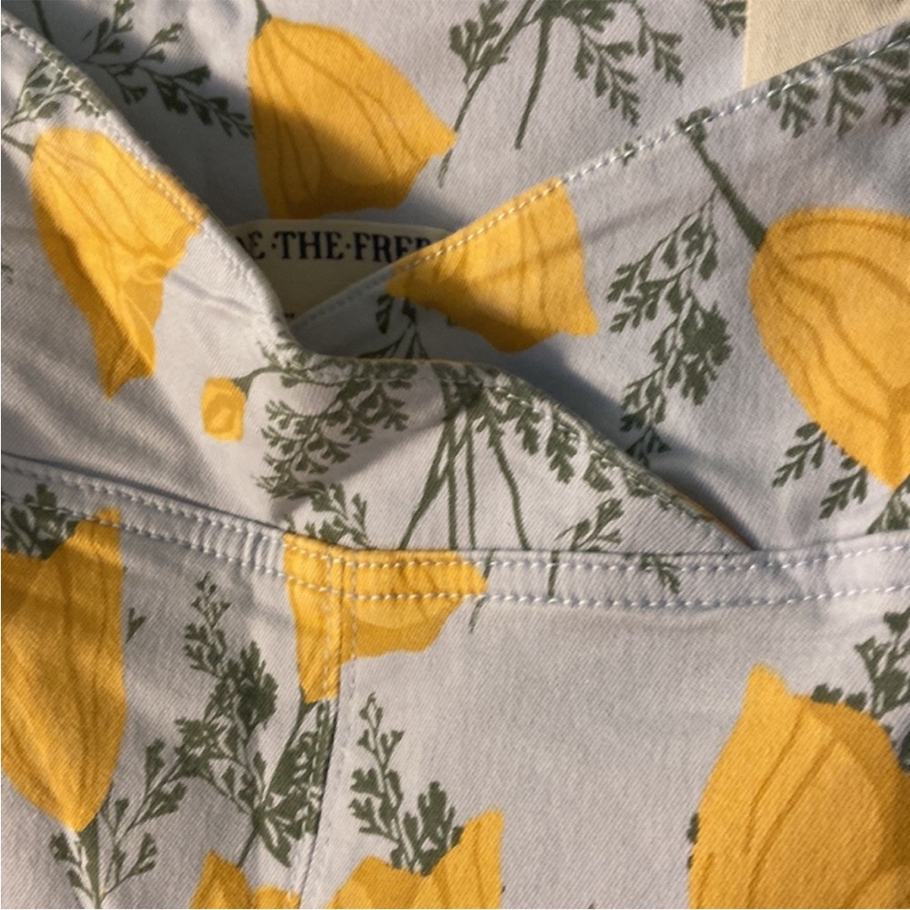 We The Free Venice Beach Floral Printed High Waist
Flare Leg Criss Cross Pants - Picture 7 of 9